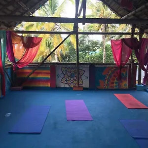 https://mk-gardens.kerala-hotels.net